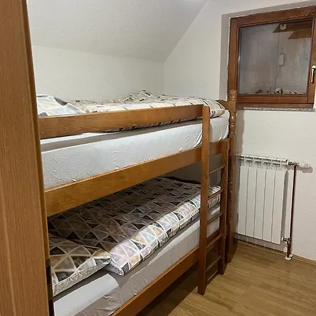 Maja - Kuca Za Odmor, 150m Od Skijalista Nyaraló